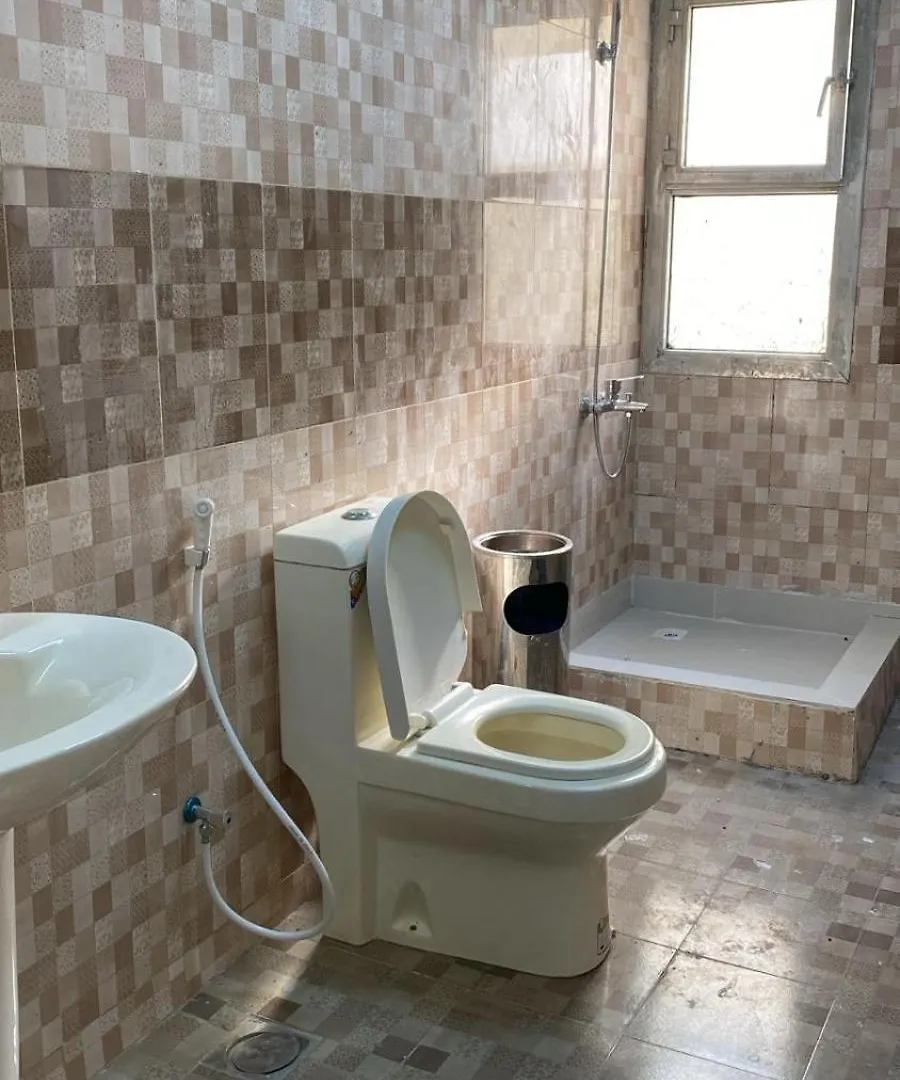 Private Bedroom In A Home With Park View Sharjah Homestay